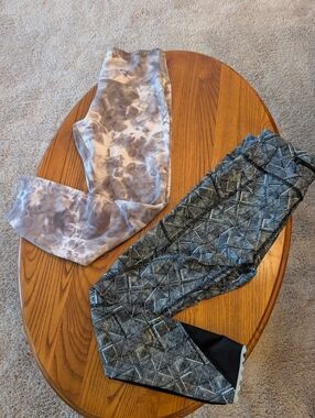 Lululemon Leggings Bundle Of 2 - Gray Tie-Dye Size 8 + Black Pattern, Size 6